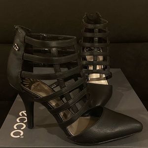 BLACK CAGE PUMPS-FERGALICIOUS
